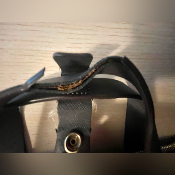 HENRI BENDEL Jetsetter Gray/Gold Nylon Convertible Backpack Crossbody Bag *READ*